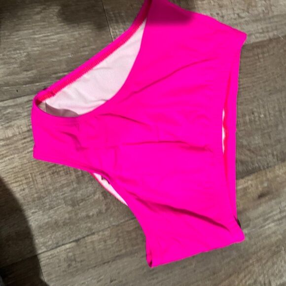 Dippin Daisys pink swim bottom 12 - Picture 4 of 8